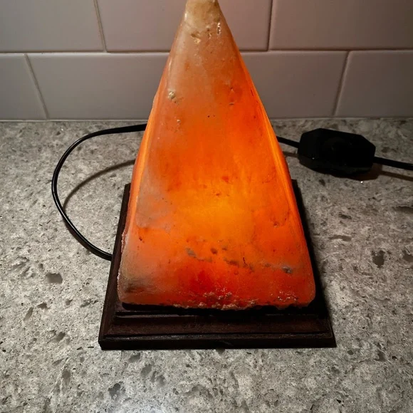 Pyramid Himalayan Salt Lamp - Picture 16 of 16